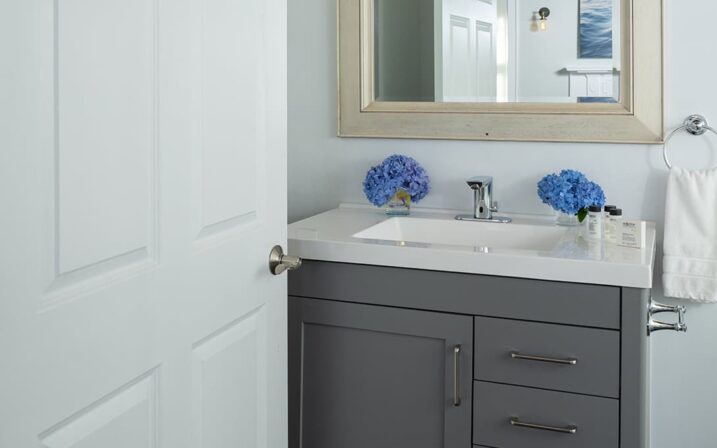 menhaden-suite-bathroom-sink